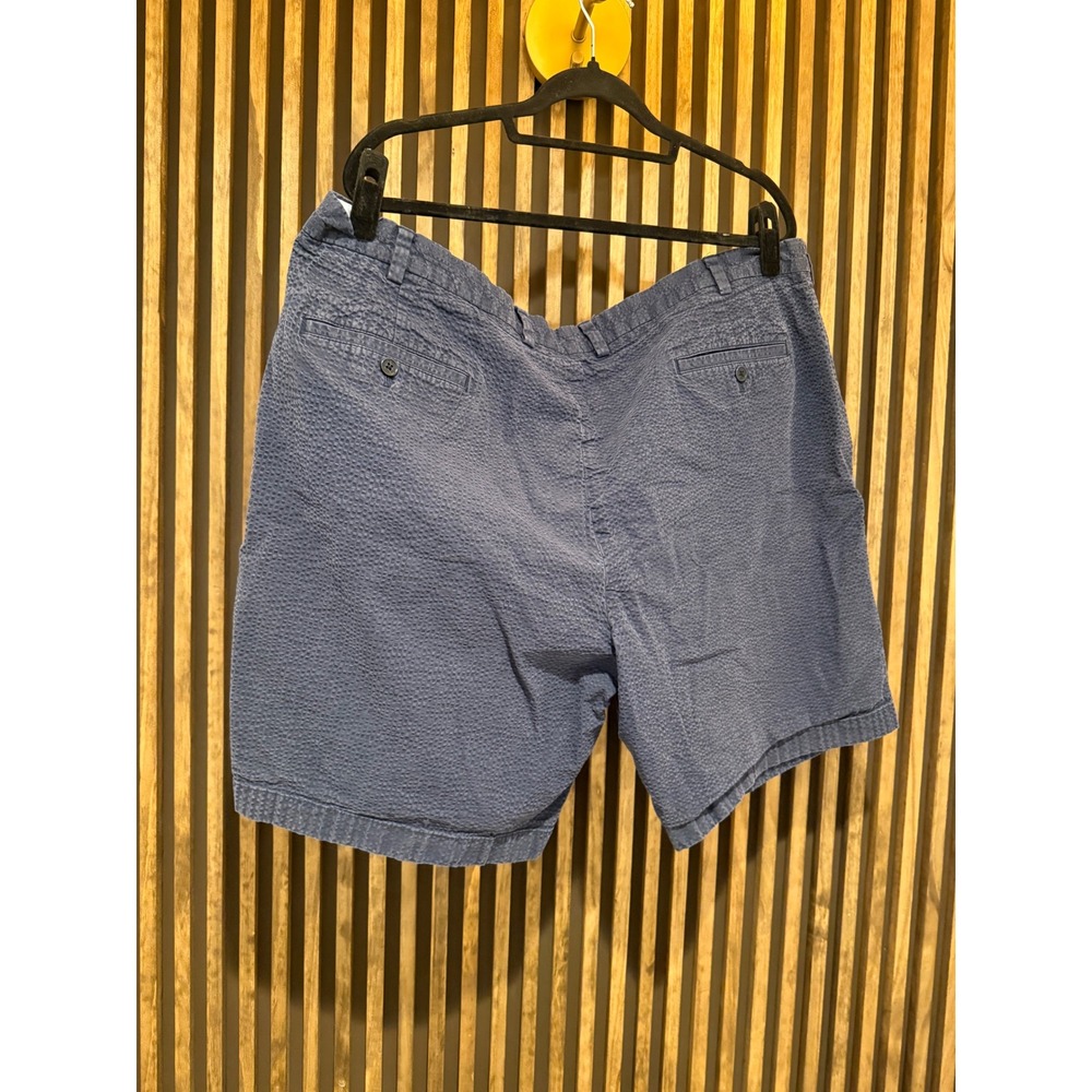 Brooks Brothers Bermuda Shorts Mens W44 Blue Textured Cotton Casual - Picture 2 of 3